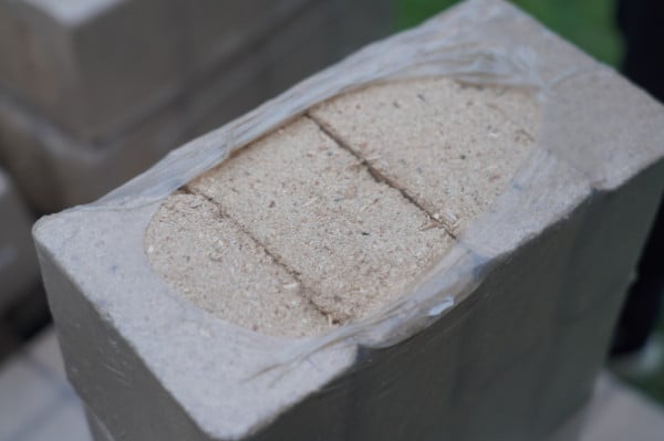 прифронтовим громадам Дніпропетровщини передають пелети для опалення пелети