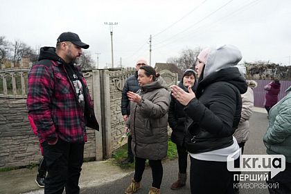 Добу без світла: обурені криворіжці вийшли на мітинг через довготривалий блекаут