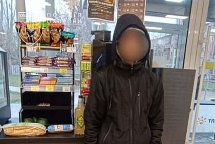 Криворіжця спіймали на крадіжці товару з прилавка магазину