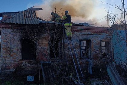 Агрессор обстрелял Никопольский район, есть пострадавший и разрушения