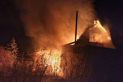 Обстріли Дніпропетровщини: ракета влучила в заклад харчування