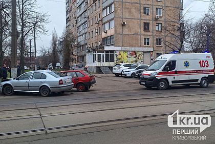 В Центрально-Городском районе Кривого Рога столкнулись 2 автомобиля