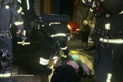 Чрезвычайники Криворожья спасли пожилую женщину из пожара