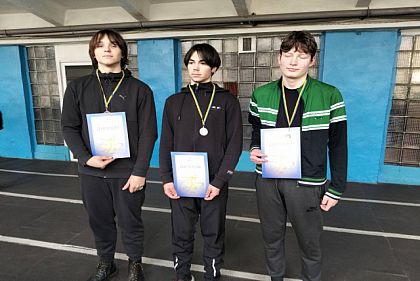 Криворіжці вибороли бронзу Чемпіонату області з легкої атлетики