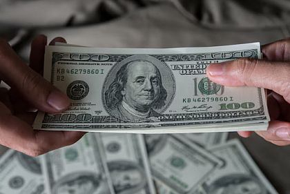 Долар дешевшає другий день поспіль: курс валют у Кривому Розі 23 грудня