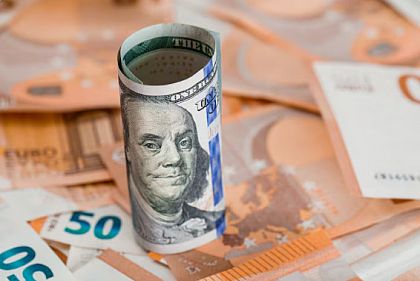 Доллар, евро, злотый подешевели: курс валют в Кривом Роге 26 декабря