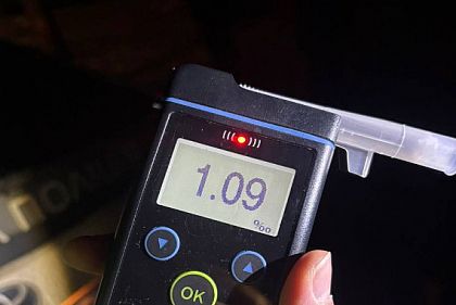 Під час комендантської години поліція Кривого Рогу зупинила водія напідпитку