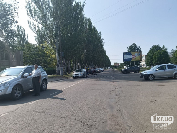 в Кривом Роге почтили погибших героев минутой молчания минута молчания