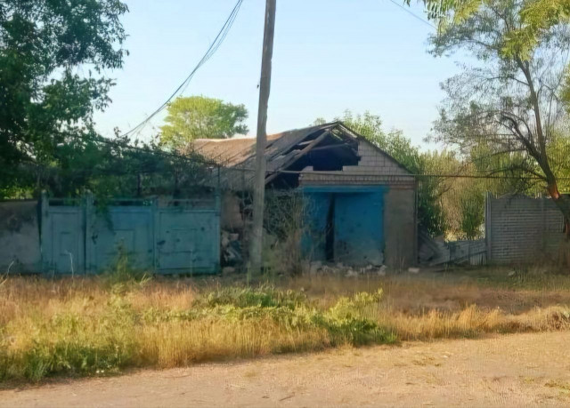 В Никополе из-за вражеского дрона погиб мужчина, еще один — ранен В Никополе из-за вражеского дрона погиб мужчина, еще один — ранен