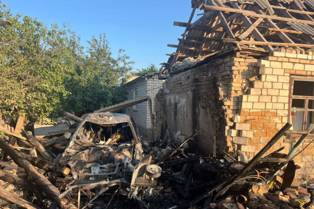 Окупанти атакували два райони Дніпропетровщини у ніч на 17 червня: що пошкоджено Окупанти атакували два райони Дніпропетровщини у ніч на 17 червня: що пошкоджено