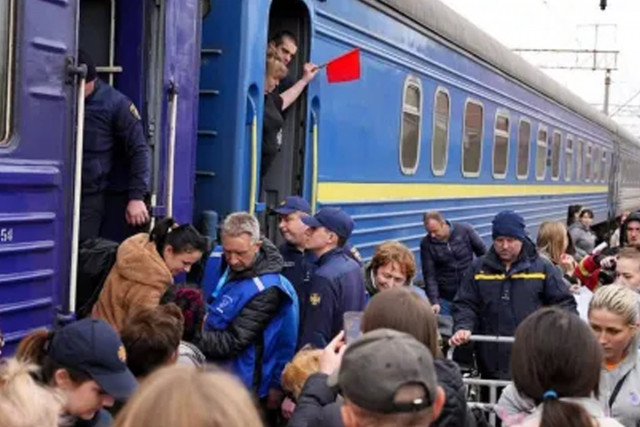 Дніпропетровщина за останні тижні вийшла у лідери евакуації Дніпропетровщина за останні тижні вийшла у лідери евакуації