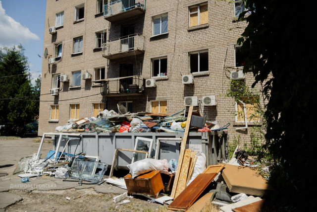 У Дніпрі зросла кількість загиблих від ракетного удару У Дніпрі зросла кількість загиблих від ракетного удару