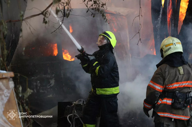 Чрезвычайники Днепропетровщины спасли 52 человека за неделю Чрезвычайники Днепропетровщины спасли 52 человека за неделю