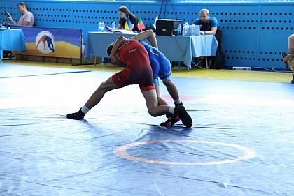 В Кривом Роге прошел Открытый чемпионат по греко-римской борьбе