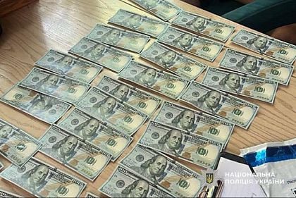 В Кривом Роге полицейские задержали председателя общества за взятку