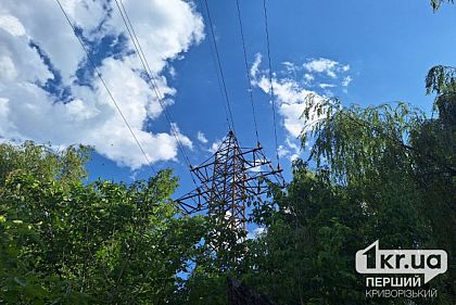 Энергетики восстановили электроснабжение для более 10 тысяч семей на Днепропетровщине