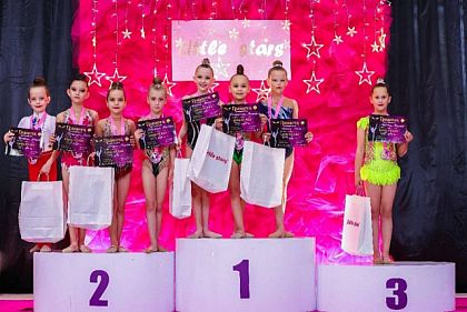 Юные криворожанки завоевали медали Всеукраинского турнира по художественной гимнастике