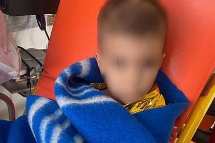 Неравнодушная криворожанка помогла патрульным вернуть потерянного ребенка матери