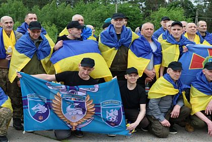 Новый обмен пленными: в Украину вернулись раненые и тяжелобольные защитники