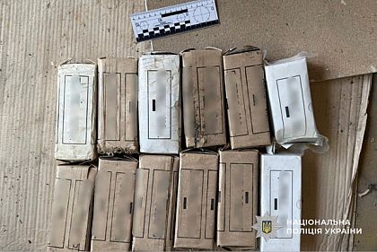 В гараже криворожанина обнаружили арсенал оружия В гараже криворожанина обнаружили арсенал оружия