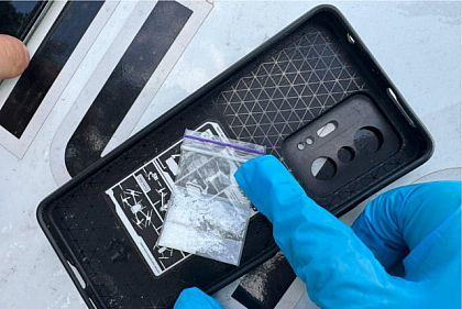 Патрульные обнаружили у криворожанина слип-пакет с запрещенным веществом