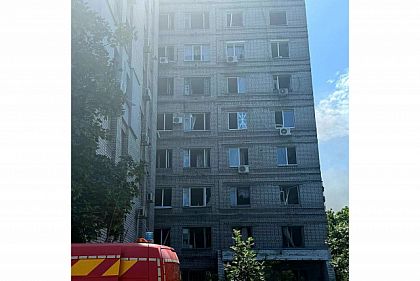 Через ворожу атаку на Дніпро пошкоджені школи та дитсадки