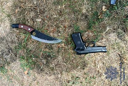 Повідомили про постріли: поліція затримала криворіжця зі зброєю