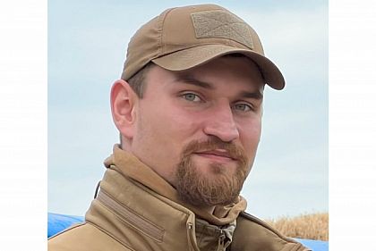 Зеленский посмертно присвоил пилоту F-16 Максиму Устименко звание Героя Украины