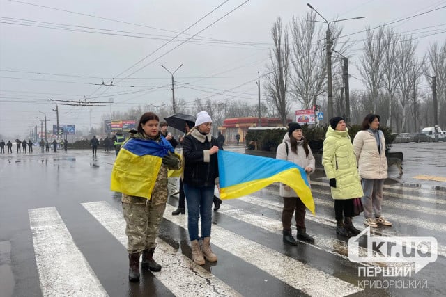 Криворіжці вшанували загиблих Героїв хвилиною мовчання