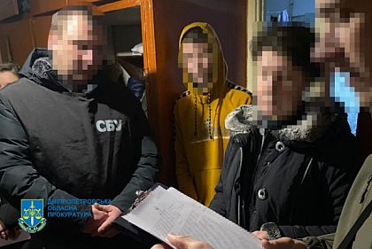 Поджигали релейные шкафы «Укрзалізниці»: на Днепропетровщине подозревают женщину и двух подростков