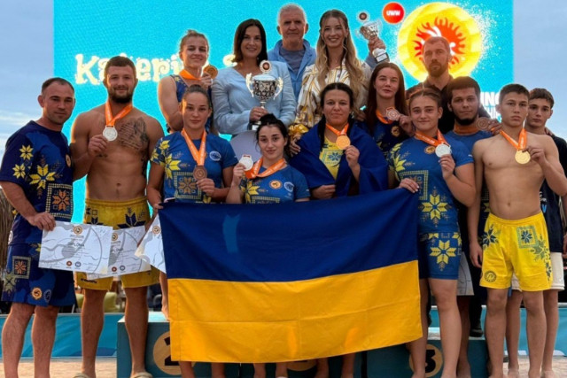 Криворожанка получила медаль на Чемпионате мира по пляжной борьбе