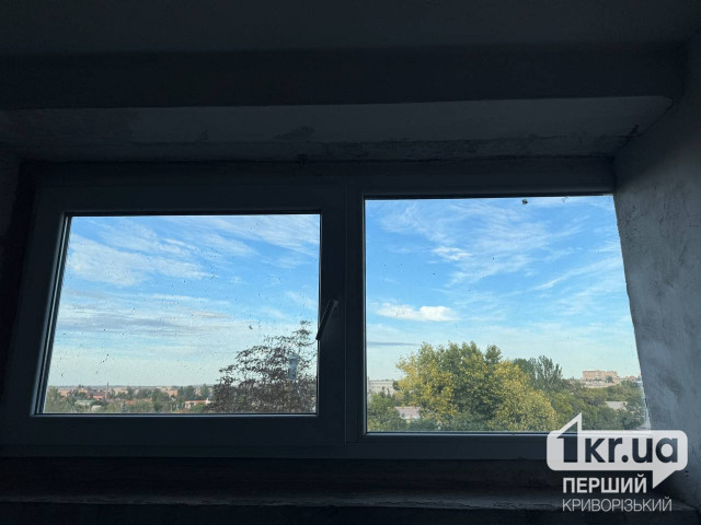 Сколько тысяч новых окон установили в подъездах домов Кривого Рога