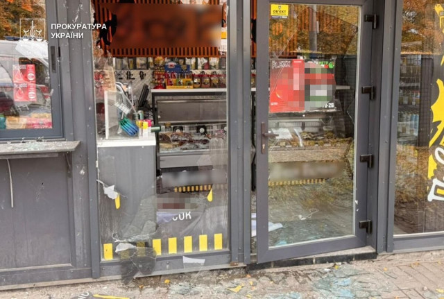 В Днепропетровской области в результате обстрелов погибла женщина, ранены ребенок и мужчина