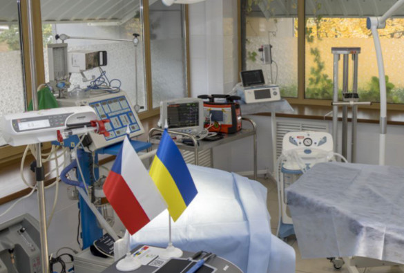 Чехия передала Днепропетровской области медоборудование на миллионы гривен