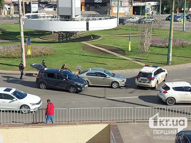 14 октября на кольце 95 квартала Кривого Рога произошла авария