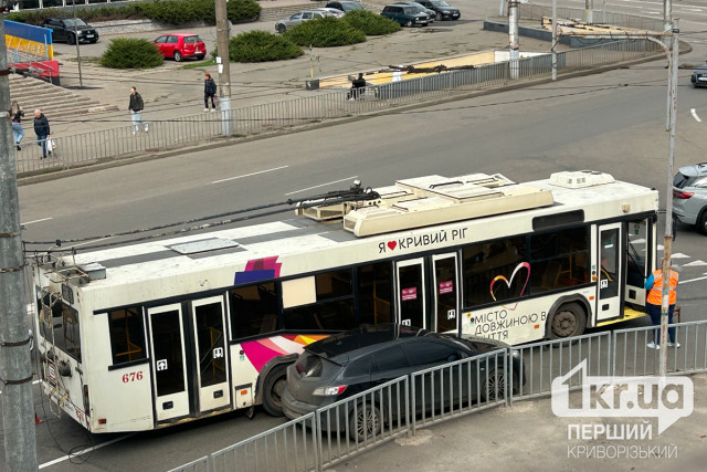 В Кривом Роге возможна задержка движения троллейбусов из-за ДТП