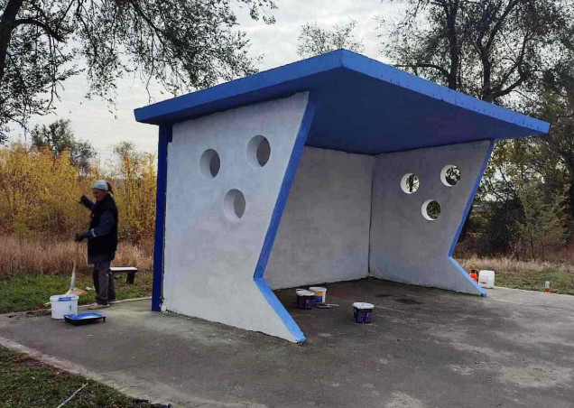 В громаде Криворожья украсят рисунками автобусную остановку