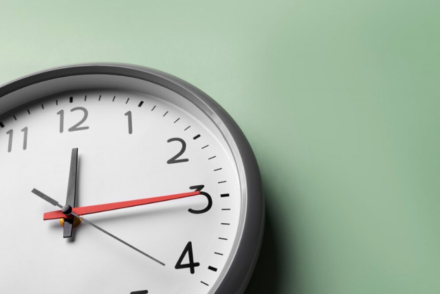 Будут ли криворожане переводить часы в этом году