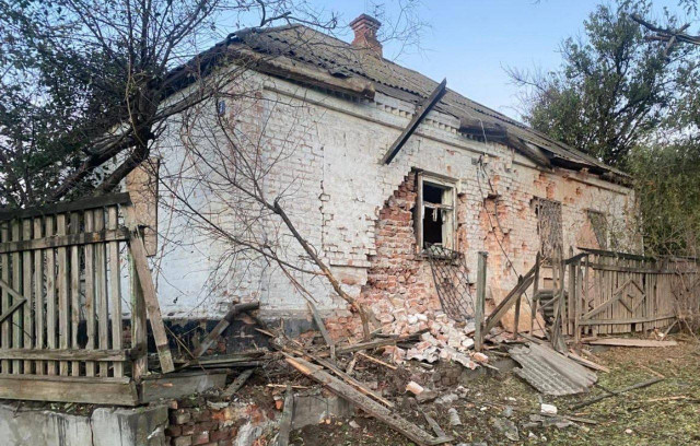 Из-за ночных атак по Никопольщине пострадала местная жительница