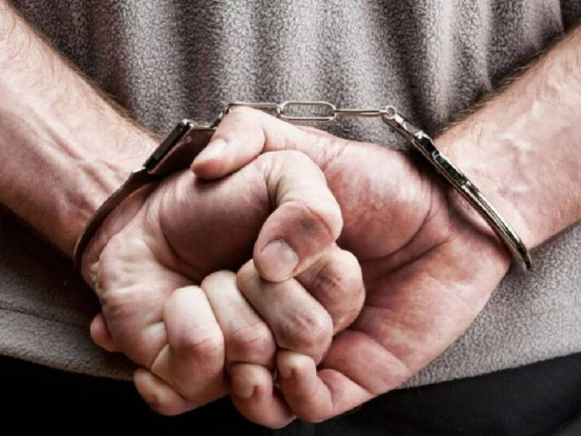 Житель Днепропетровщины развращал своих детей: какое наказание ему грозит