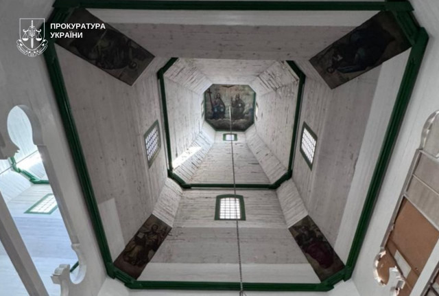 Прокурори Дніпропетровщини домоглися переходу найвищої дерев’яної церкви України у держвласність