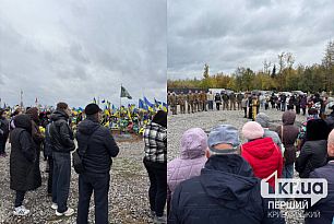 На криворізькому секторі почесних поховань провели панахиду