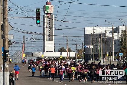 В Кривом Роге проходит полумарафон «Steel Run»: движение транспорта перекрыли