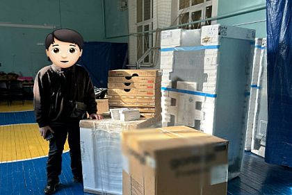 Детский дом из Кривого Рога получил новую компьютерную и бытовую технику