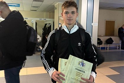 Пловец из Кривого Рога завоевал 4 медали на областном чемпионате
