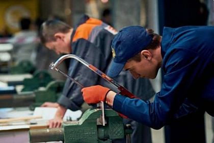 Промышленная компания приглашает криворожан на ярмарку вакансий – кого ищут