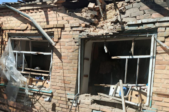 На Дніпропетровщині від обстрілів знищені два будинки, пошкоджені 18