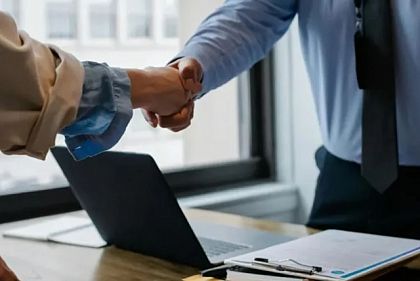 Стильмейкер, флотатор, наїзник: рідкісні професії, на які в Україні шукали працівників Стильмейкер, флотатор, наїзник: рідкісні професії, на які в Україні шукали працівників