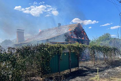 Враг продолжает атаковать прифронтовые громады Днепропетровщины