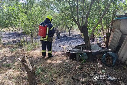 Житель Днепропетровщины при попытке потушить пожар получил ожоги ног
